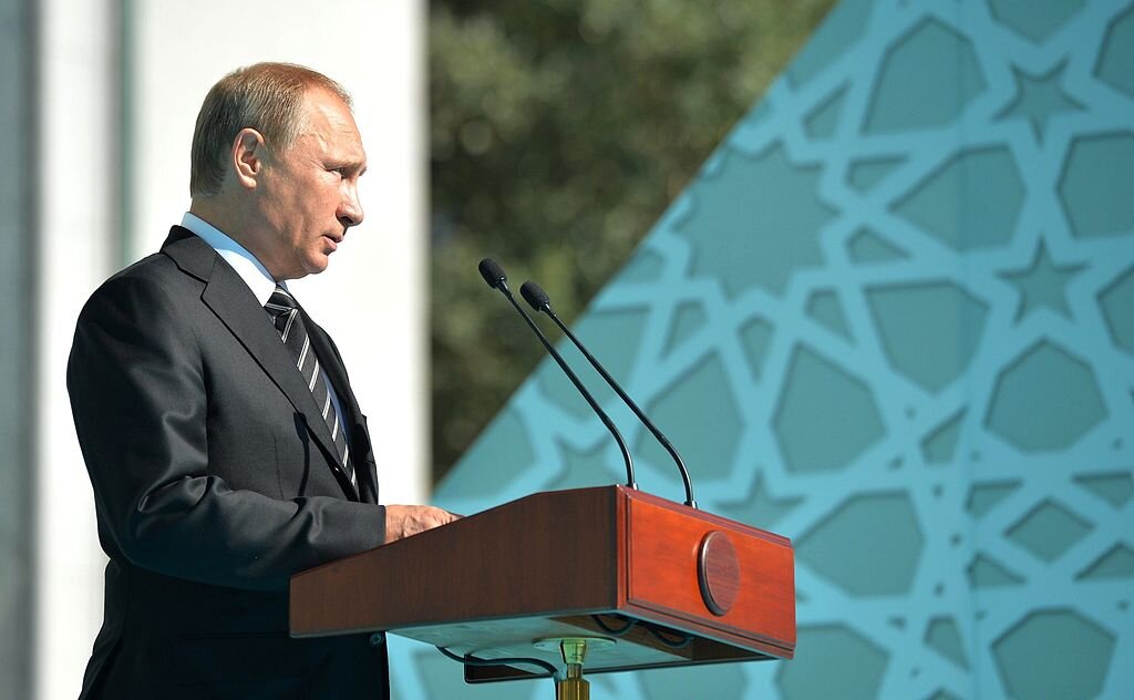 Putin opens a mosque in Moscow